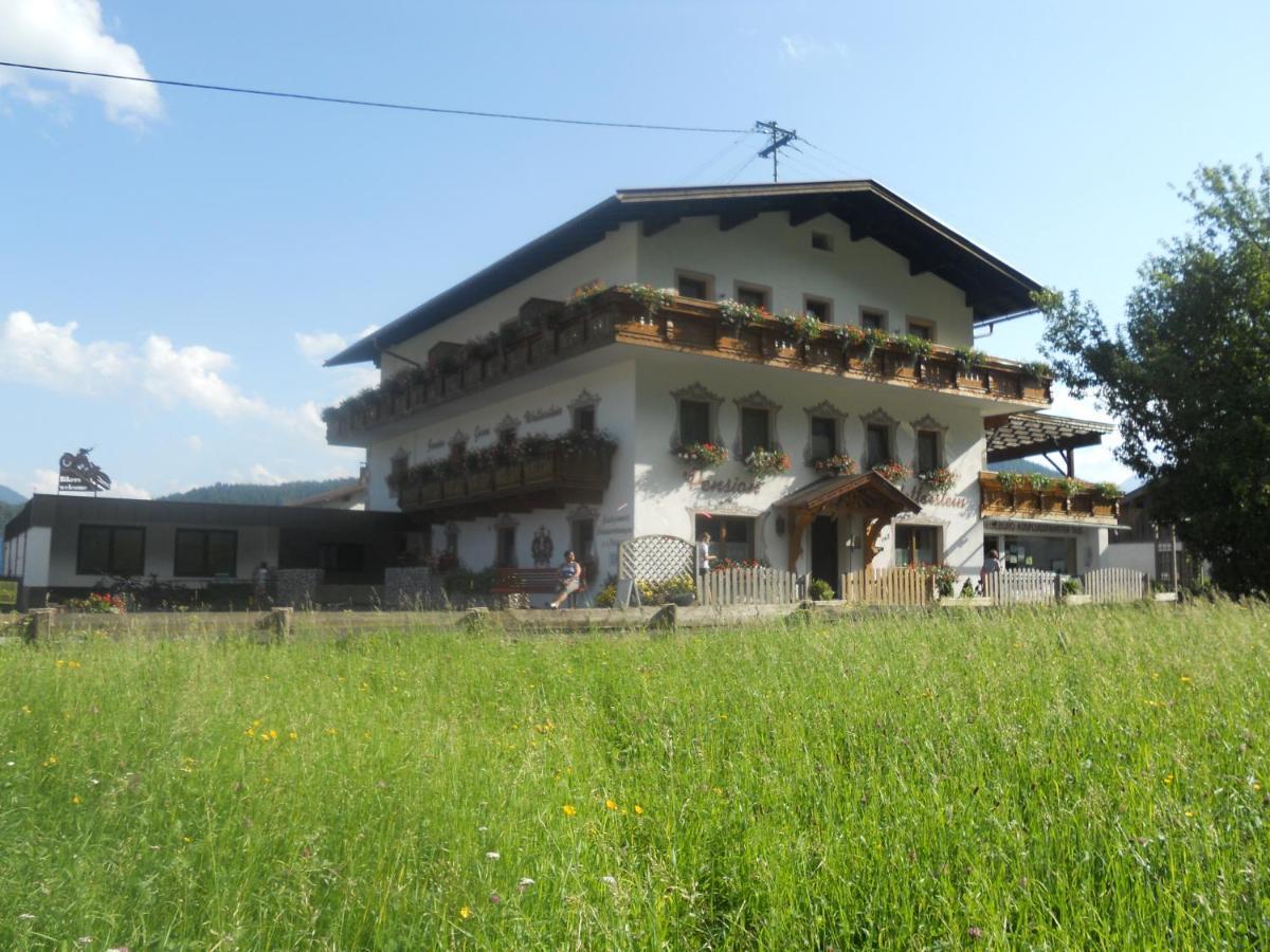 Pension Und Apartments Landhaus Marie Leutasch Exterior foto